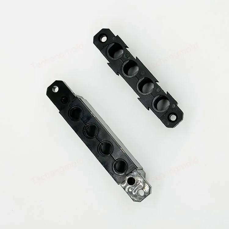 特诚科技PA66精密注塑件实拍 2